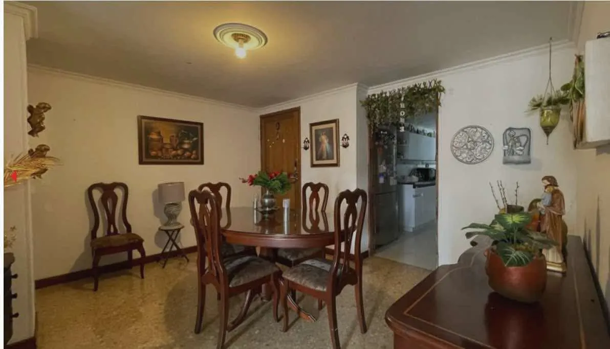 Advisa laureles el nogal